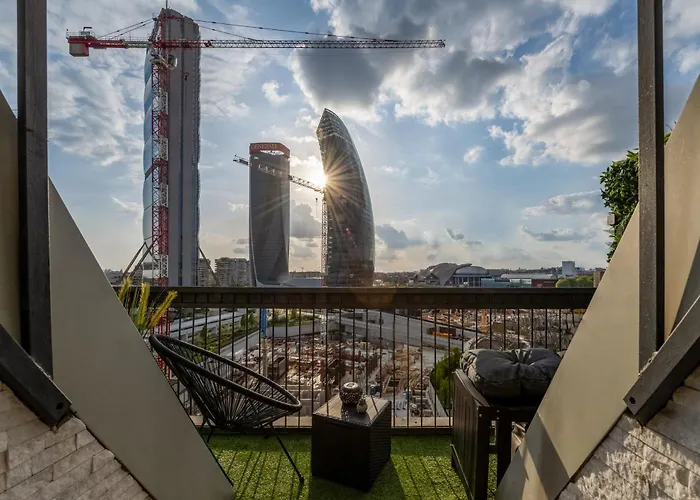 Luxury Skyview Suite - Citylife - Mico
